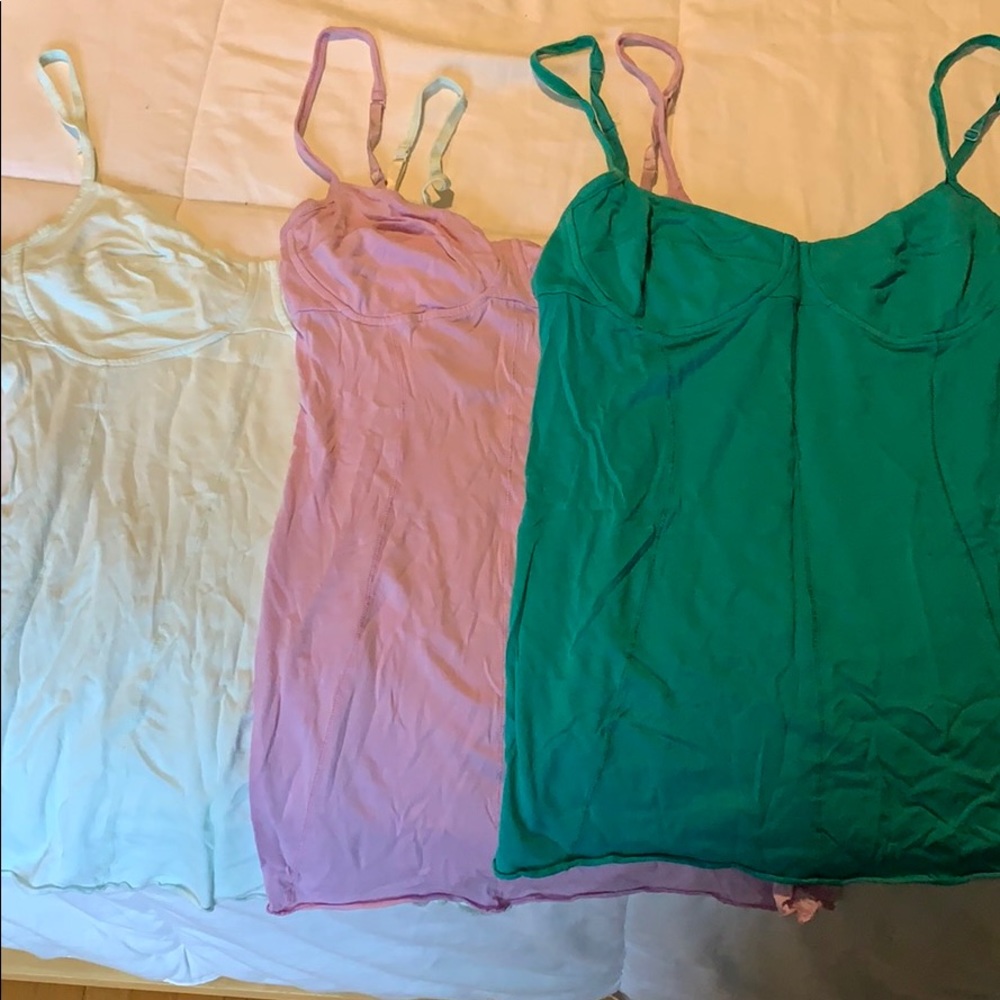 Aritzia tank tops